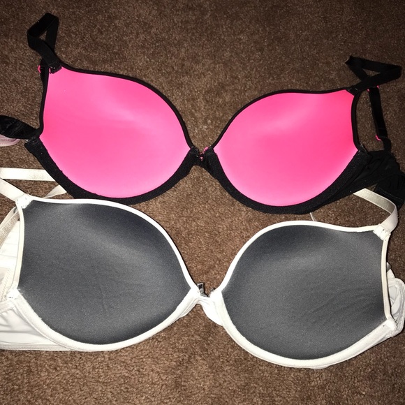 Bras - Picture 2 of 2